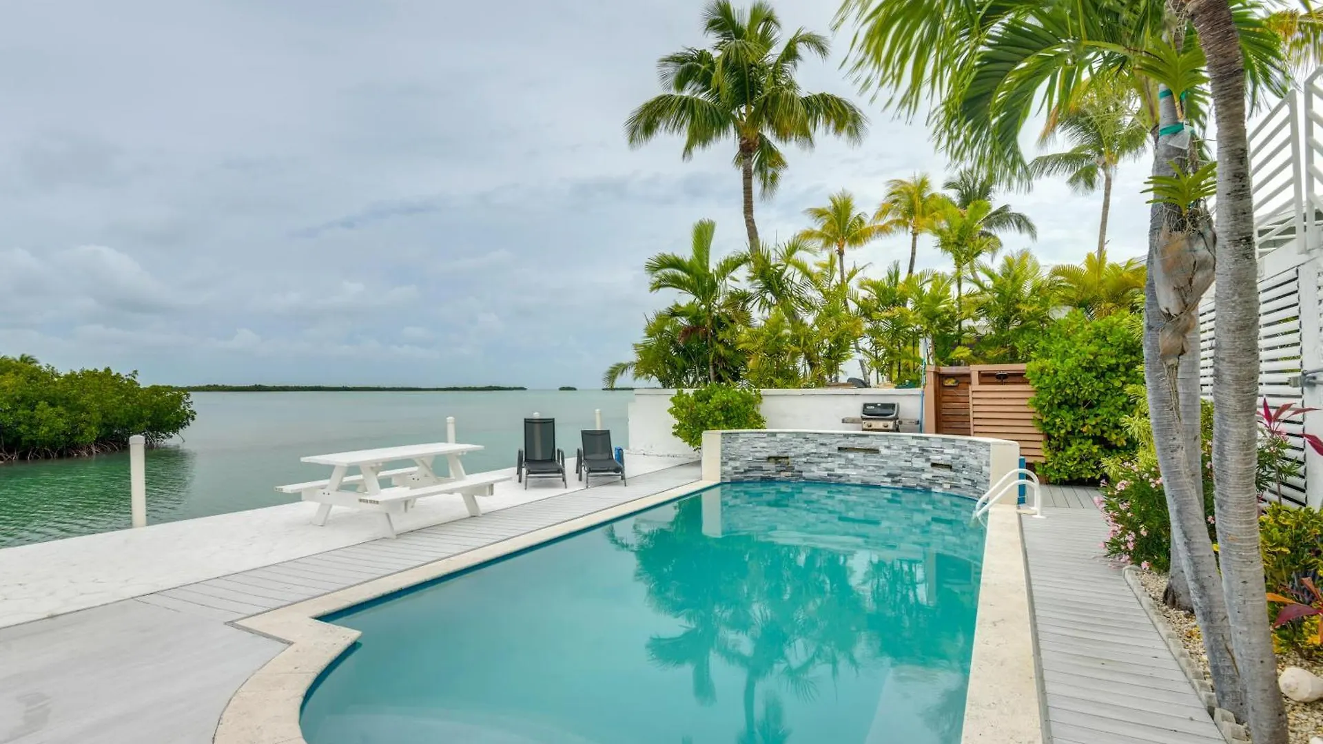 Dock And Balcony Serene Big Coppitt Key Escape Key West