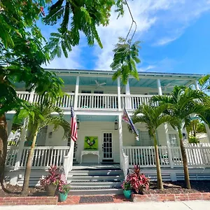  Gasthof The Porch On Frances - Adults Exclusive