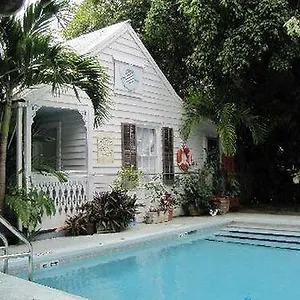 2* Hotel Blue Parrot