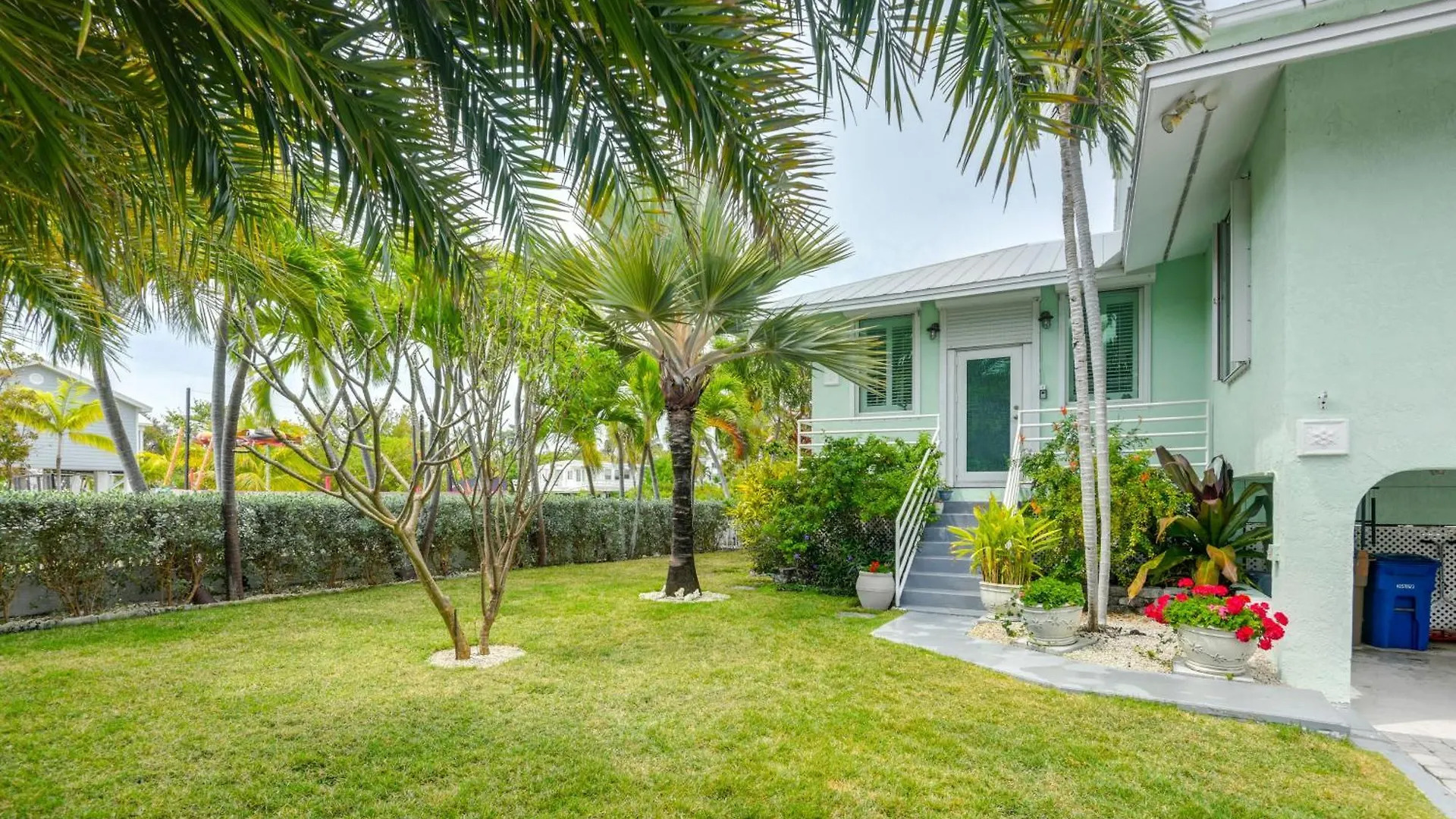 Dock And Balcony Serene Big Coppitt Key Escape كي وست
